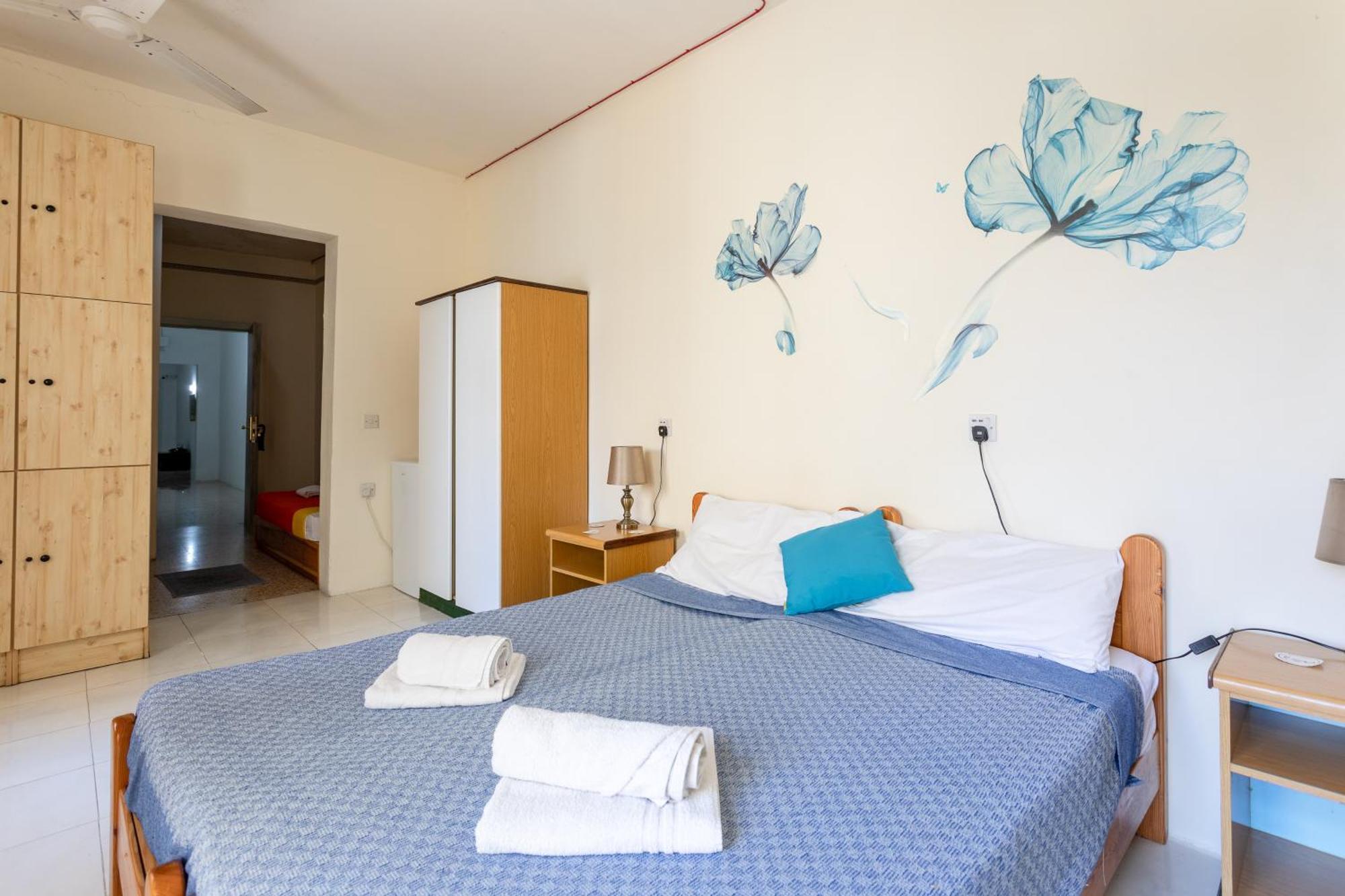 Tarona Guesthouse Σεντ Πόλς Μπέι Δωμάτιο φωτογραφία