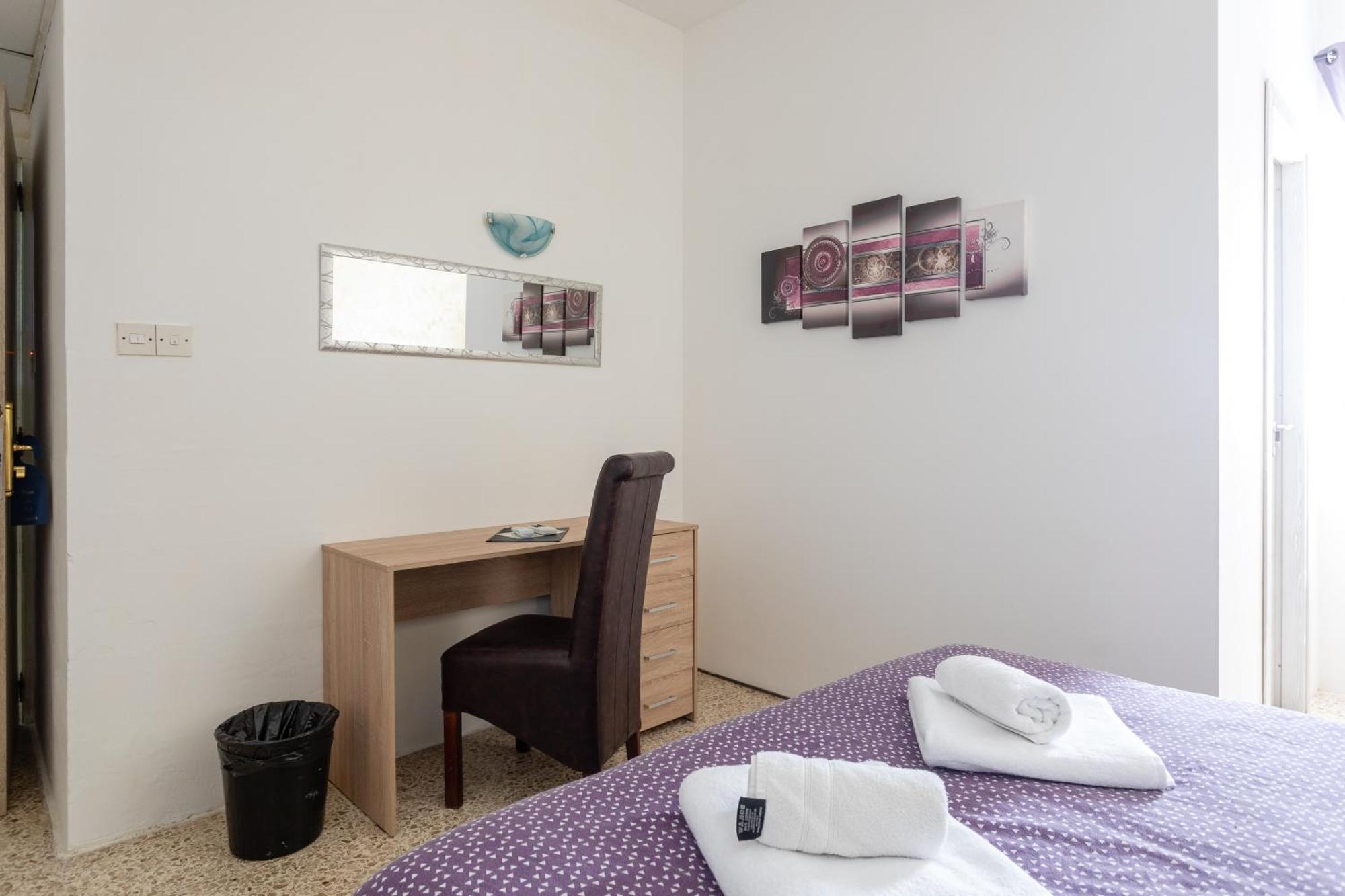 Tarona Guesthouse Σεντ Πόλς Μπέι Δωμάτιο φωτογραφία