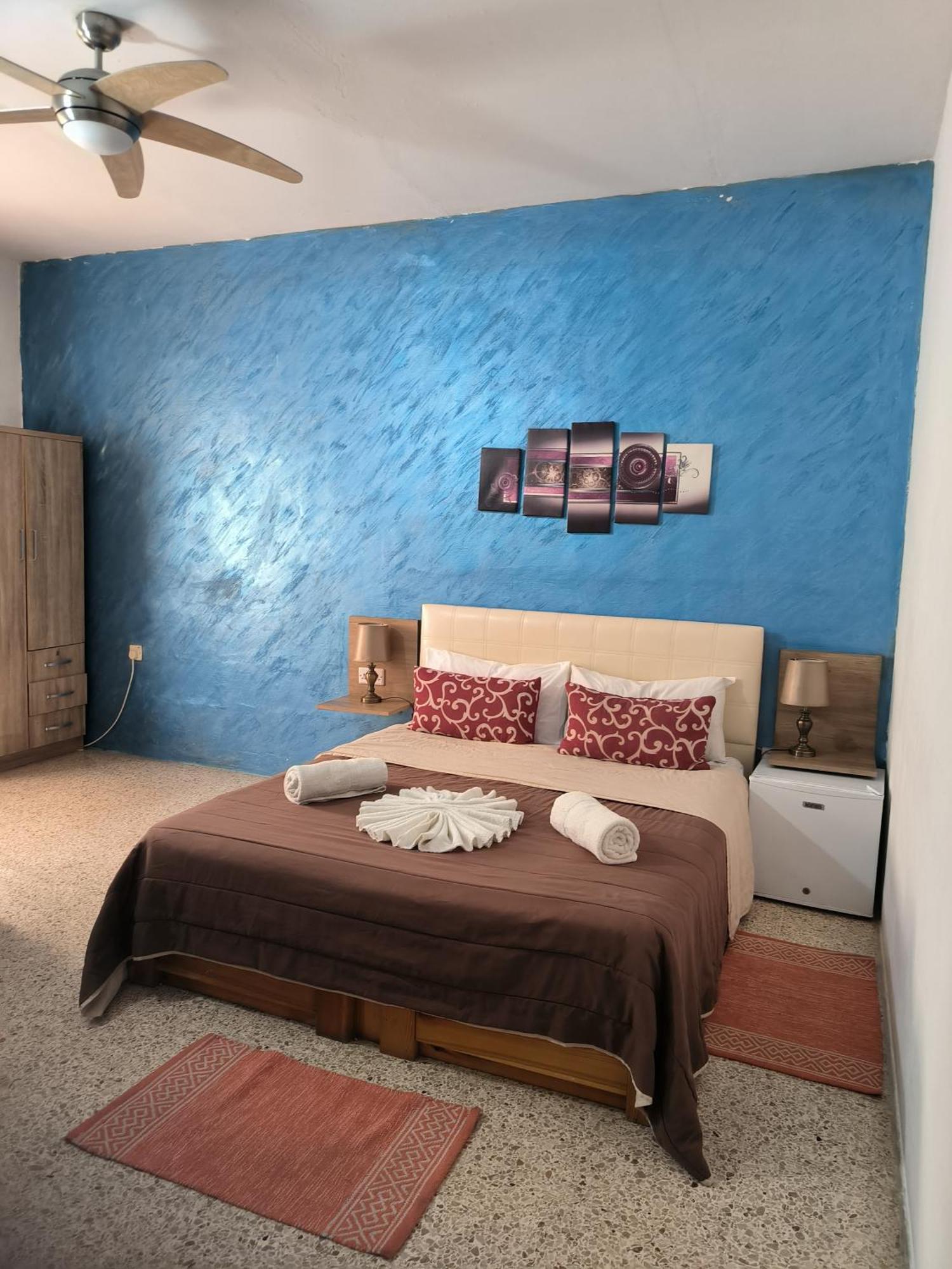 Tarona Guesthouse Σεντ Πόλς Μπέι Εξωτερικό φωτογραφία